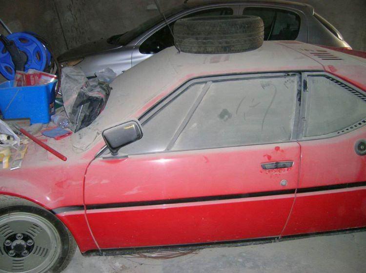 <p>Carscoops sitesinde yer alan bilgilere göre, araç 1982 yılından beri kullanılmamış. Öyle ki, 1980 yılından kalma orjinal lastikler hala üzerinde.</p>
<p> </p>