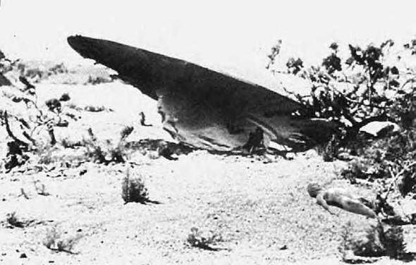 <p>CIA, 51. bölge ile ilgili raporunda dünya dışı varlıklara değinmiyor, tersine, 51’inci Bölge’nin ‘hükümetin gizli U-2 casus uçak programının parçası olduğunu’ öne sürüyor.</p>
<p> </p>
