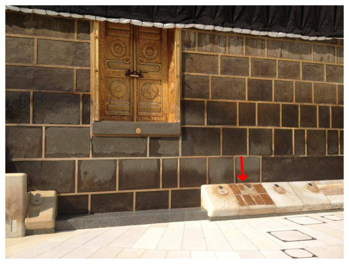 <p><strong>Musalla Cebrail:</strong></p>
<p>Cebrail aleyhisselamın Peygamber Efendimize (SAV), Mirac’dan sonra farz olan beş vakit namazı tarif ettiği ve kıldırdığı yer.</p>