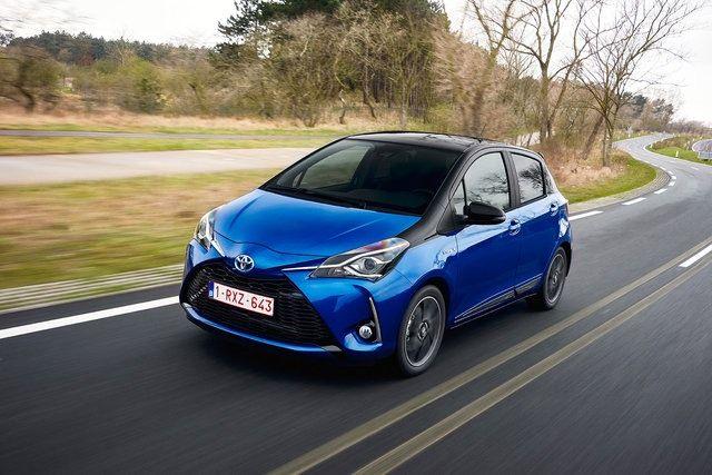 <p>Ayrıca, Yaris’in benzinli seçeneği için 10 bin 700 TL'ye varan indirim sunuluyor. Yaris 80 bin 450 TL’den başlayan fiyatlarla, Yaris Hybrid ise hurda teşvikli 135 bin 900 TL’den başlayan fiyatıyla bayilerde yerini almış durumda. </p>
<p> </p>