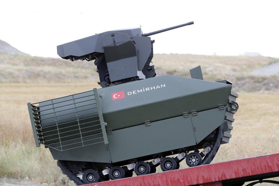 <p>Kurulduğumuz günden beri iki amacımız var. Birincisi ileri teknolojileri devletimize ve ordumuza kazandırıp bu alanda dünyanın lider firması olmak. İkinci de askerimizin şehit olmaması. Ekimdeki Türkiye'nin en büyük insansız kara aracı tatbikatında, Türkiye ve dünya yaptığımız araçların gücünü görecek. </p>

<p> </p>
