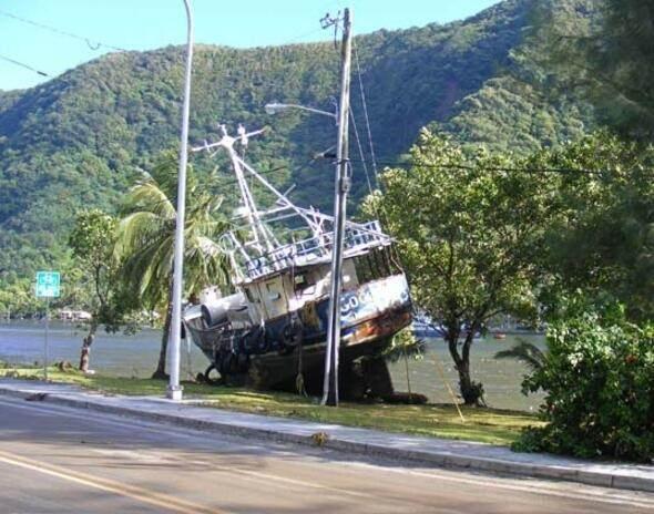 <p>Tsunami tatbikatında denizdeki yaralılara müdahale ve insani yardım transferi senaryoları gerçekleştirildi.</p>
<p> </p>