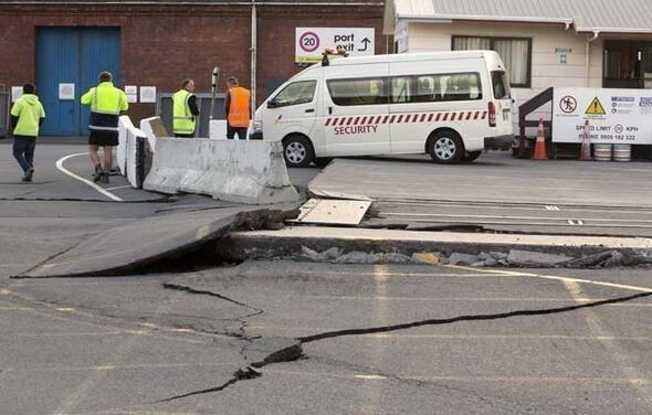 <p>2004 yılında Endonezya'da meydana gelen 9.1 büyüklüğündeki depremin ardından oluşan tsunami dalgaları 230 binden fazla kişinin yaşamını yitirmesiyle sonuçlanmıştı.</p>
<p> </p>