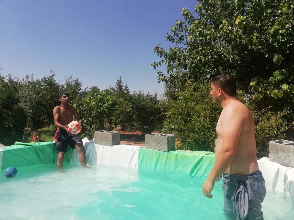 <p>Çocukların havuza girip serinlemesini istedim. Zaten elimde olan malzemelerdi, havuz yaklaşık 150 liraya mal oldu. </p>