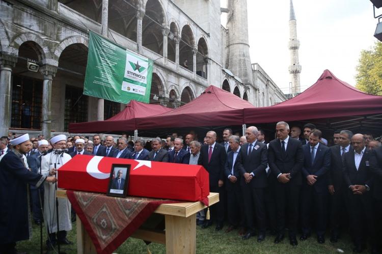 <p> Prof. Dr. Dursun için Sultanahmet Camisi'nde ikindi vakti cenaze töreni düzenlendi. </p>