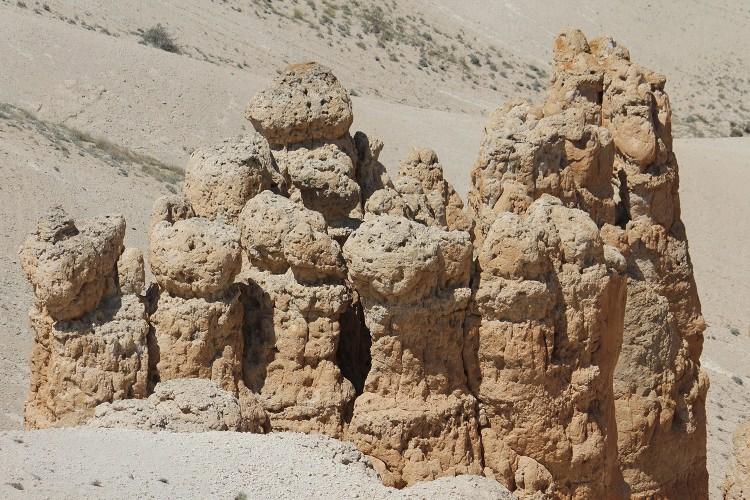 <p>Yurt dışından da gelenler oluyor. Bu yüzden tüm yetkililere buranın turizme kazandırılması ve turizme açılması için çağrıda bulunuyorum. </p>