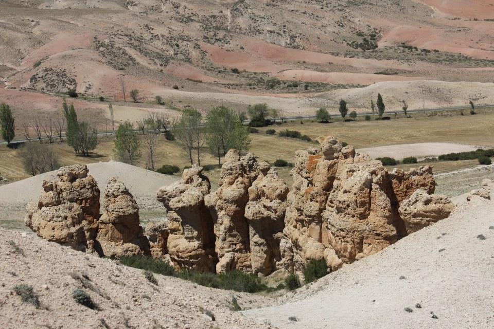 <p>Yıllarca herhangi bir tanıtımı yapılmamış. 2010 yılında tanıtılması için çalışmalar yapmıştık ama bu yetersiz kaldı. Bölgenin en yakın zamanda tanıtılması ve ülke turizmine kazandırılması gerekiyor."</p>
