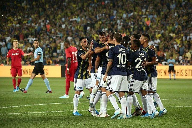 <p>45. FENERBAHÇE | 31.500</p>