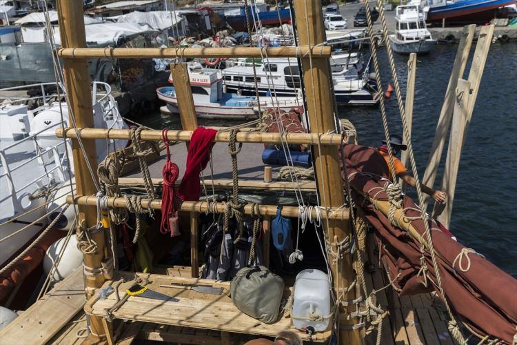 <p>"Sword sailing" adı verilen denizcilik yöntemiyle Mısır'a doğru açılan gemi, güzergahı boyunca birçok kültürel etkinliğe de ev sahipliği yapacak.</p>

<p> </p>
