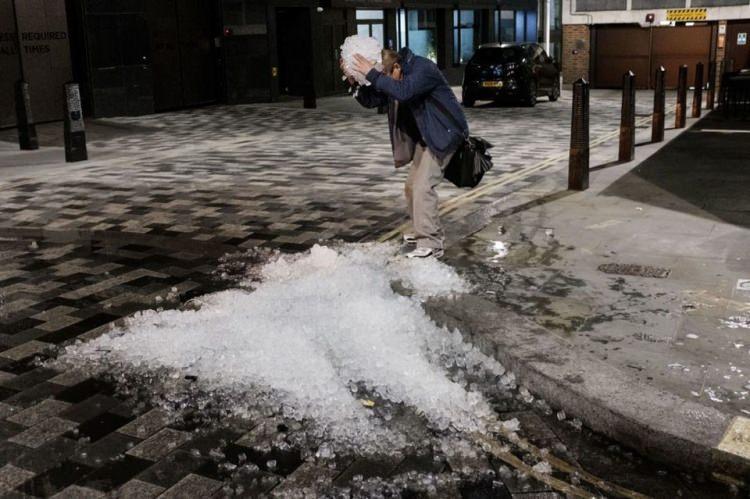 <p>Londra fotoğrafı kategorisi birincisi</p>