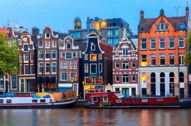 <p>32 - <strong>Hollanda</strong></p>
<p> </p>