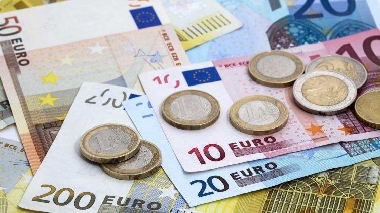 <p>7- Euro: 6,57 TL (1,11 dolar)</p>