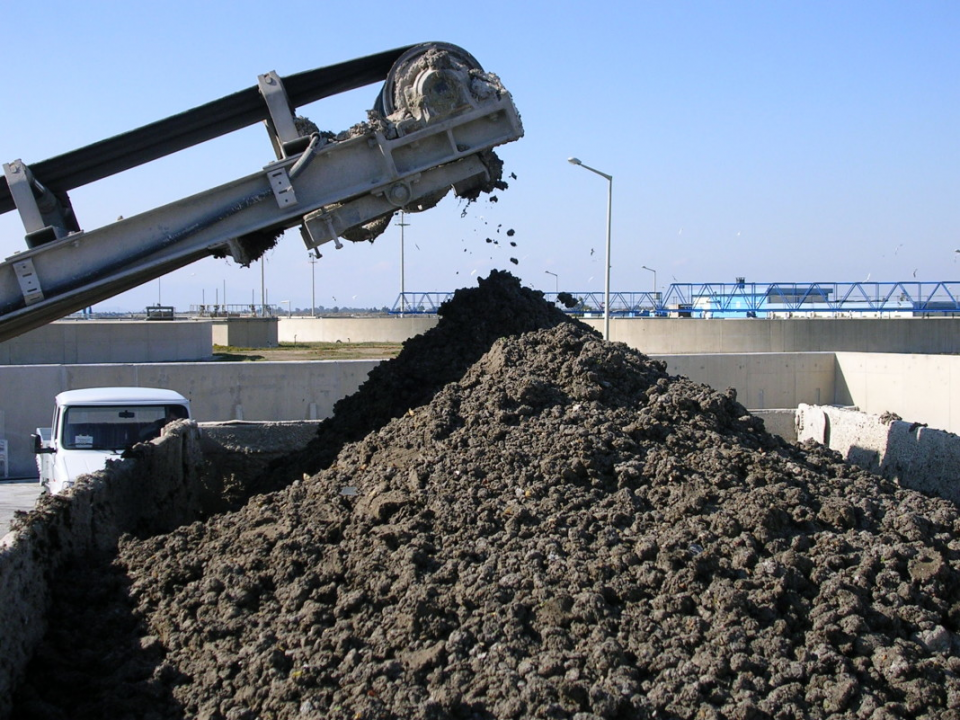 <p><strong>İYİLEŞTİRME VE DİĞER ATIK Y&Ouml;N.HİZ.</strong></p>

<p>2019: 4.462 TL<br />
2018: 3.658 TL</p>

<p>Değişim: %22</p>
