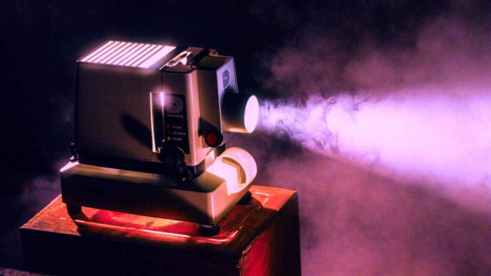 <p><strong>SİNEMA FİLMİ VE SES KAYDI YAYIMCILI.</strong></p>

<p>2019: 4.145 TL<br />
2018: 3.442 TL</p>

<p>Değişim: %20</p>
