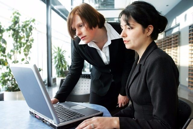 <p><strong>BİLGİ HİZMET FAALİYETLERİ&nbsp;</strong></p>

<p>2019: 4.974 TL<br />
2018: 4.099 TL</p>

<p>Değişim: %21</p>
