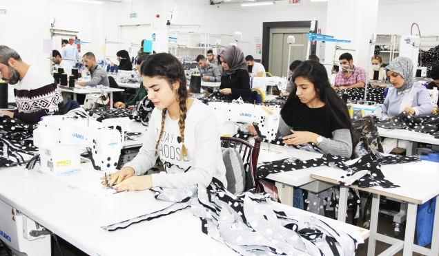 <p><strong>İSTİHDAM FAALİYETLERİ</strong></p>

<p>2019: 3.830 TL<br />
2018: 3.194 TL</p>

<p>Değişim: %20&nbsp; &nbsp; &nbsp; &nbsp;&nbsp;</p>
