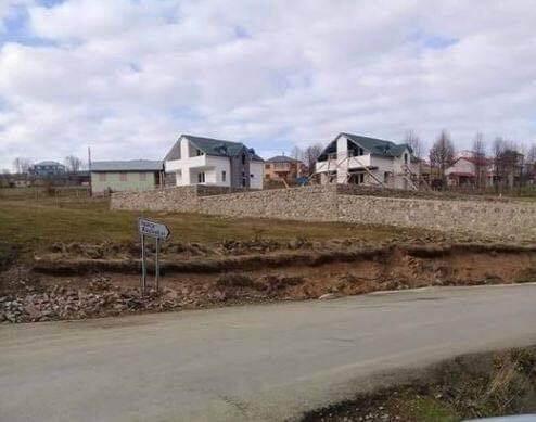<p>Nihayetinde müteahhit de bunu yıktı. Yıktıktan sonra proje usulüne uygun yapılacağı düşüncesiyle beraber şu anda beklemekte” dedi.</p>