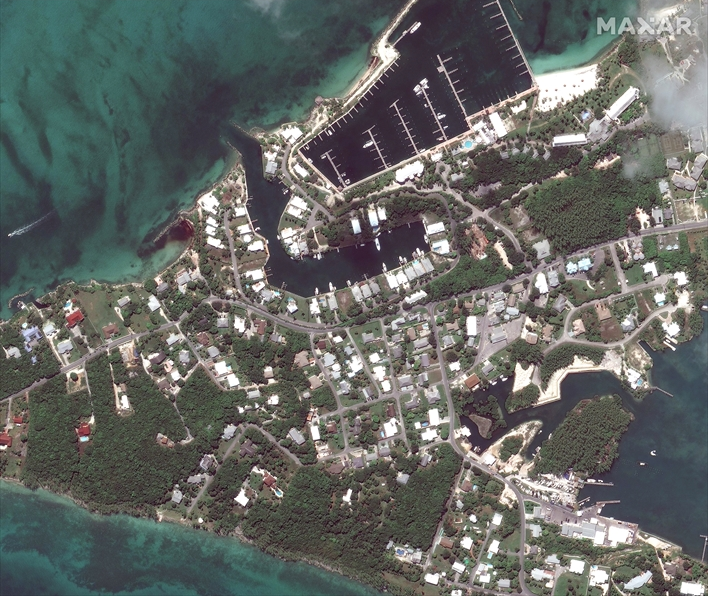 <p>Bölgeyi şu ana kadar vuran en büyük kasırga olarak kayıtlara geçen Dorian Kasırgası, Bahamalar'da büyük hasara neden olurken, binlerce kişi de evsiz kaldı.<br />
<br />
<span style="color:#FFD700"><strong>Marsh Limanı'nın kasırgadan önceki hali</strong></span></p>
