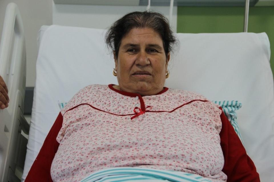 <p>Manisa’da daha önce başvurduğu bir hastaneden ‘Gazın var’ denilerek gönderilen kadın 4 yıldır çektiği karın ağrılarından Manisa Şehir Hastanesinde yapılan ameliyatla kurtuldu.</p>

<p> </p>
