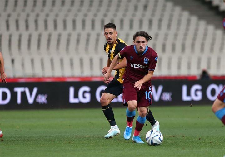<p>Süper Lig'in en değerli Türk futbolcusu Abdülkadir Ömür (Trabzonspor): 15 milyon euro</p>