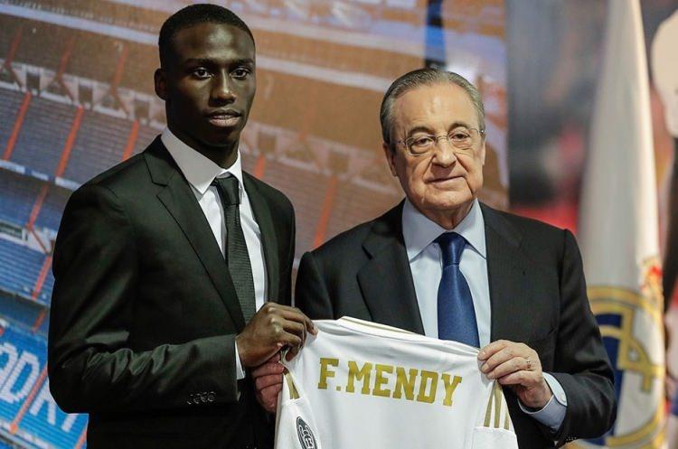 <p>16- FERLAND MENDY | Lyon >> Real Madrid | 48 milyon €</p>