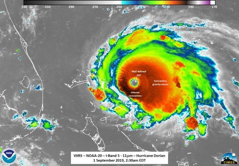<p>Bahamaları vuran Dorian Kasırgası akşam saatlerinde ABD’ye ulaşacak. NASA kasırganın uzaydan çekilmiş görüntülerini paylaştı.<br />
 </p>

<p><span style="color:#FFD700"><strong>ABD, Dorian Kasırgası'na hazırlanıyor!</strong></span></p>

<p>Amerikan Havacılık ve Uzay Dairesi (NASA), Bahamaları vuran kasırganın hızla yoğunlaştığı görüntüleri yayınladı.</p>
