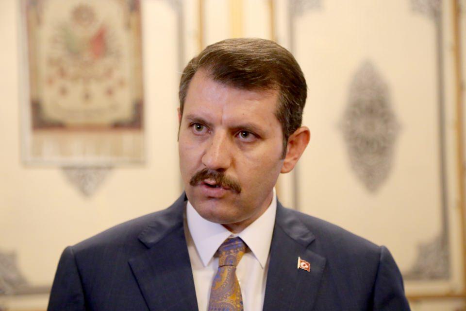 <div><strong> 8 ayda 240 bin ziyaretçi </strong></div>
<div> </div>
<div>Kongre salonunun teşhir ve tanziminin aslına uygun olarak yapıldığını söyleyen Ayhan, sözlerini şöyle sürdürdü:</div>