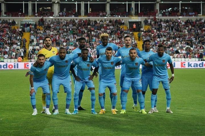<p>Gazişehir Gaziantep - Yaş ortalaması: 27,4</p>
