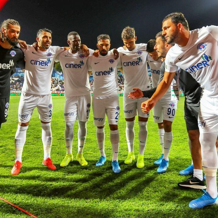 <p>Kasımpaşa - Yaş ortalaması: 26,5</p>