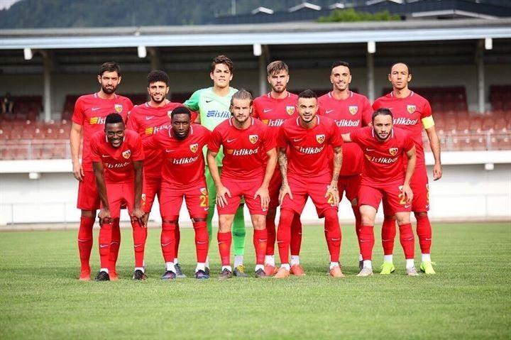 <p>Kayserispor - Yaş ortalaması: 26,3</p>