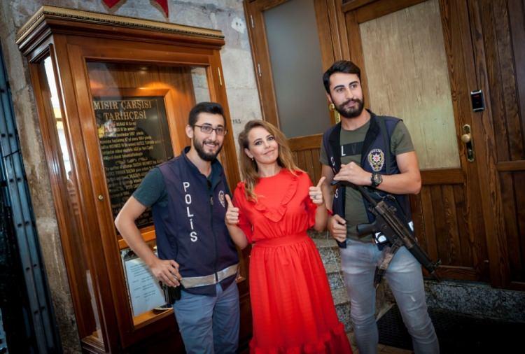 <p>Son yıllardaki çalışmaları ve projlere destekleri ile biliniyor. </p>