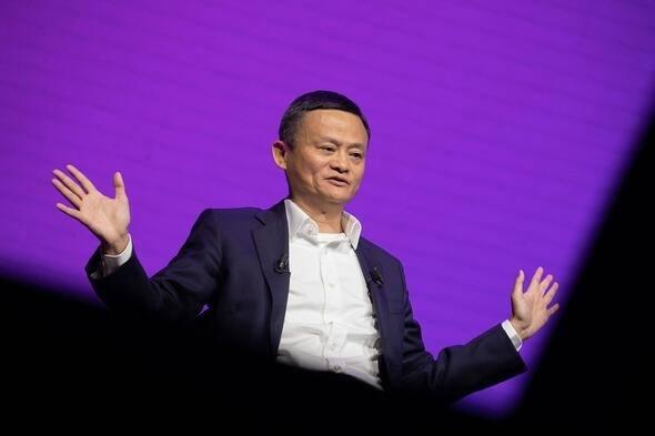 <p><strong>Jack Ma</strong></p>

<p>Sıra: 20</p>

<p>Toplam net değer: 41.8 milyar dolar</p>

<p>Son değişim: +131 milyon dolar</p>

<p>Senelik değişim: +6.12 milyar dolar</p>

<p>Ülke: Çin</p>

<p>Sektör: Teknoloji</p>
