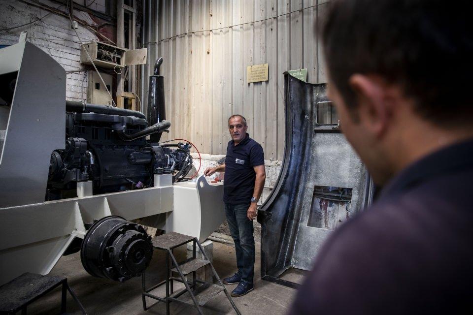 <p>"Türkiye'de 1 yılda, yurt dışından 500'den fazla toprak silindir makinesi alınıyor, kiralamalara bu sayı 3 bini buluyor. </p>

<p> </p>
