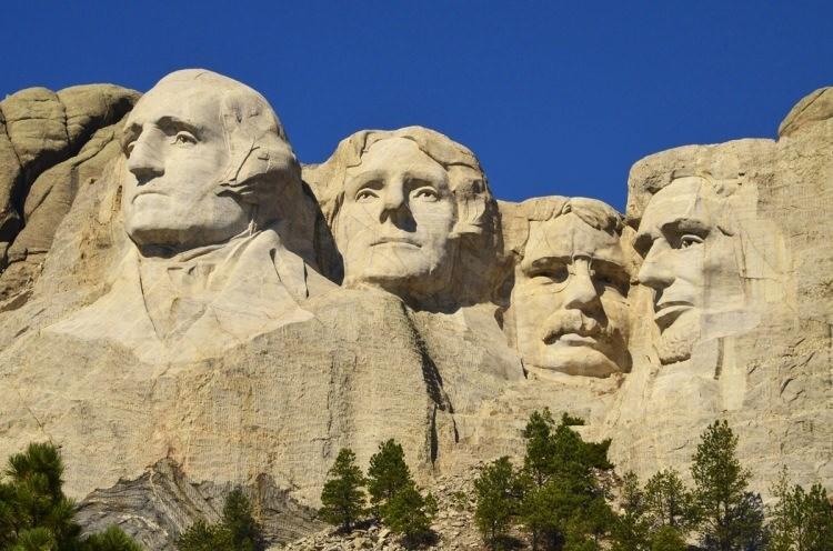 <p>Mount Rushmore / Rushmore Dağı Anıtı (ABD)</p>
