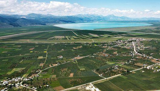 <p><strong>EN KÜÇÜK İLÇELER</strong></p>
<p>Konya (Yalıhüyük)</p>