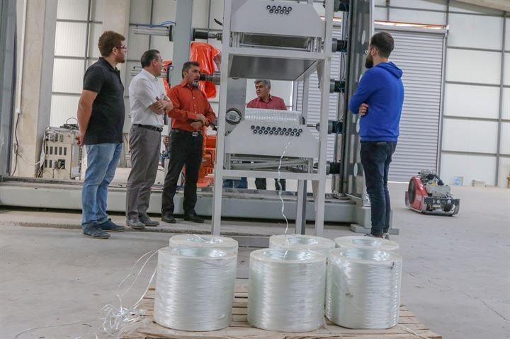 <p>"BÖLGEYE ÇOK BÜYÜK YARARI OLACAK": Doğal gazlı araçlarda kullanmak için üretilen tüplerin kullanımını yaygınlaştırmak istediklerini ifade eden Firuzi, kentin farklı yerlerine mobil doğal gaz istasyonları kuracaklarını ifade etti.</p>

<p> </p>
