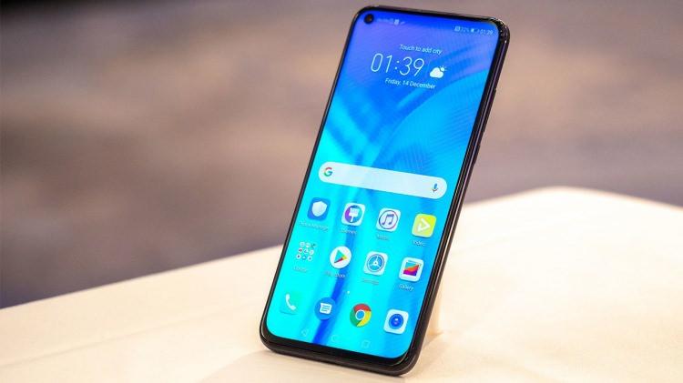 <p>– Honor V20</p>
