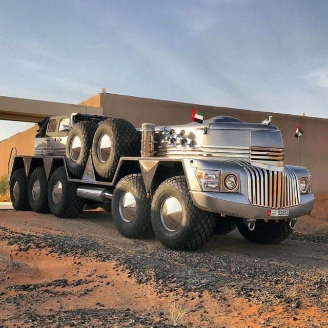 <p>Adeta canavar gibi olan SUV Dubai'nin Şeyhi Hamad Bin Hamdan Al Nahyan tarafından tasarlandı.</p>
