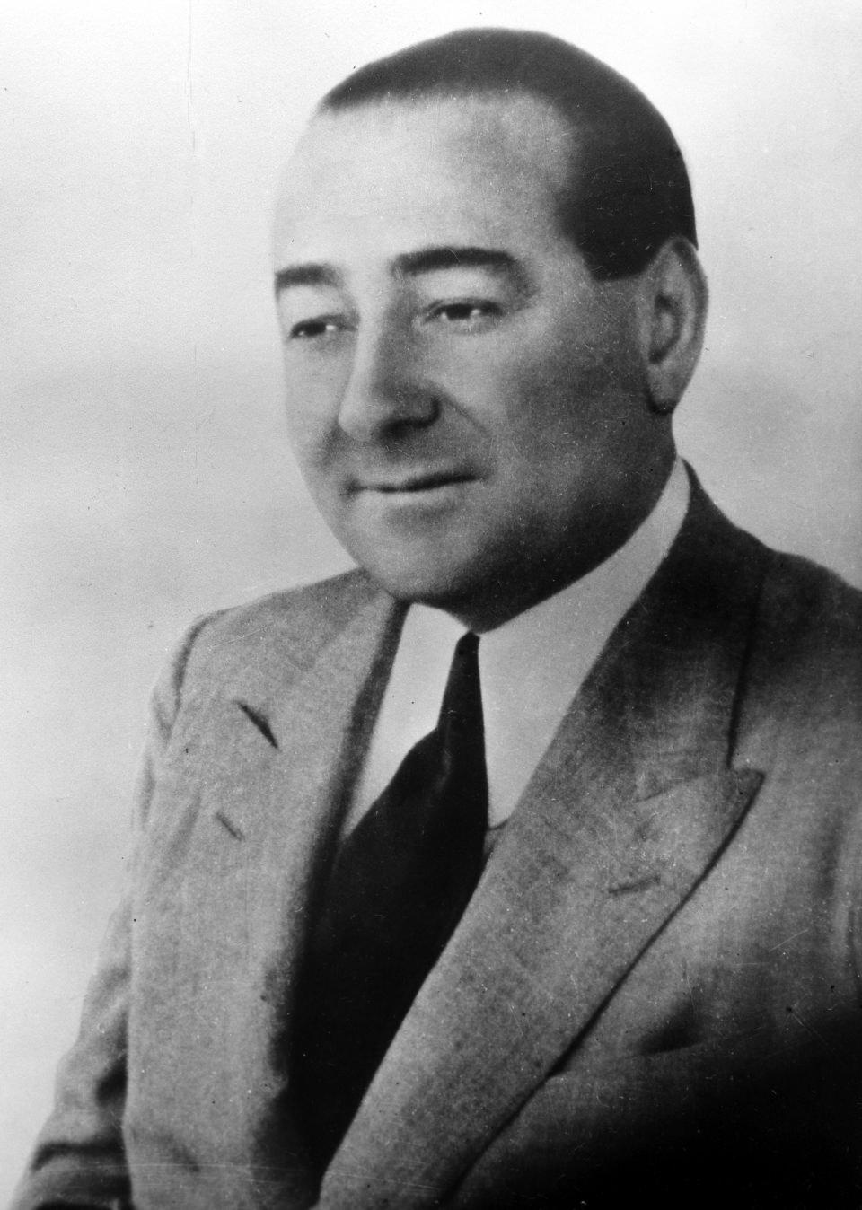 <p>1 Ocak 1950 Başbakan Menderes.</p>
