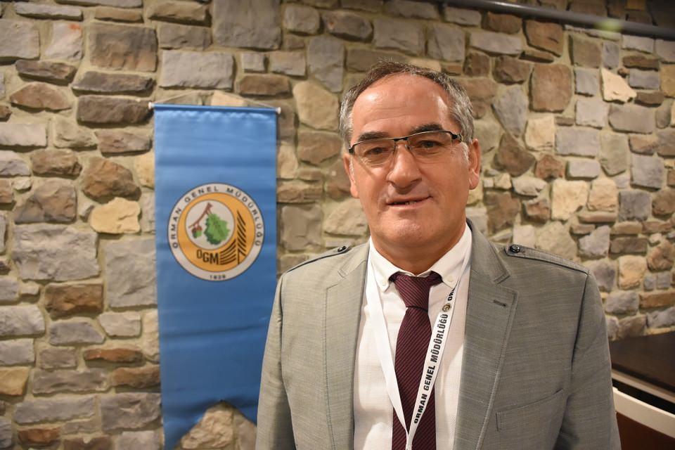 <p>Erciyes'in bu özelliğini ön plana çıkarmak için Kayseri'de "Titrek kavağın biyolojisi, silvikültürel özellikleri ile orman endüstrisinde kullanımı" konulu çalıştay düzenlediklerini belirten Turna, şunları kaydetti:</p>