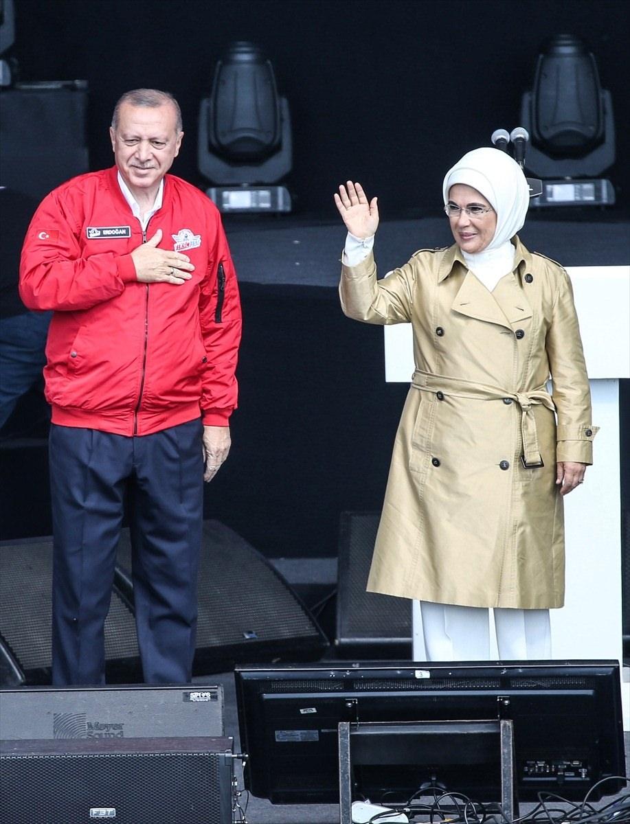 <p> </p>

<p> </p>
