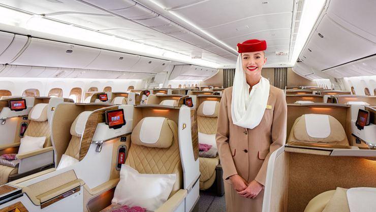 <p>Dubai merkezli Emirates Havayolları, kabin görevlisi alımı için 17 Ekim'de İstanbul'a ve 21 Ekim'de ise Antalya'ya geliyor. İşe alınanlara firmanın sağlayacağı şartlar herkesi şaşırttı.</p>

<p> </p>

