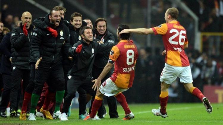 <p><strong>2012-2013 Spor Toto Süper Lig<br />
16.12.2012 Galatasaray: 2 - Fenerbahçe: 1</strong></p>
