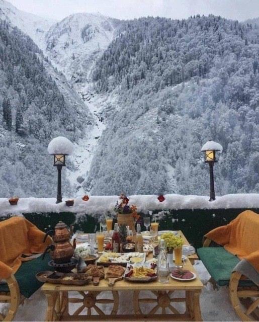 <p>Montunuzu giyin ve bu kahvaltıya bir arkadaşınızla oturun.</p>
<p> </p>