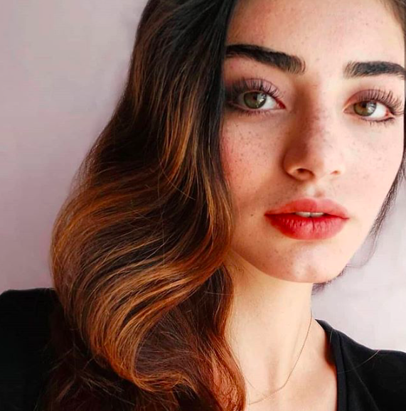 <p><strong>Peki Özge Törer kimdir? Daha önce yer aldığı projeler nelerdir? İşte Özge Törer hakkında tüm merak edilenler!</strong></p>