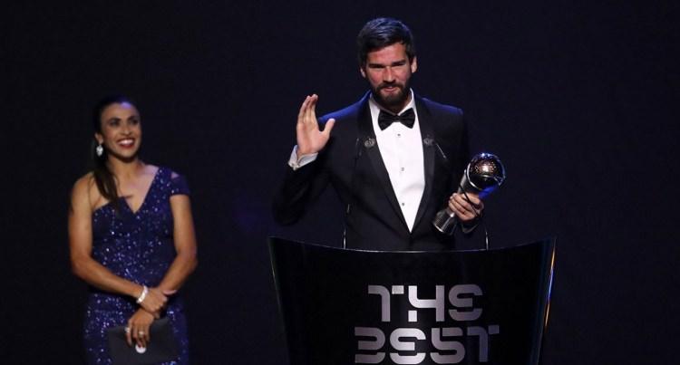 <p><span style="color:#FFD700"><strong>`En İyi Erkek Kaleci` ödülü Alisson Becker</strong></span></p>
<p>İngiliz ekibi Liverpool`un, Brezilyalı kalecisi.</p>
