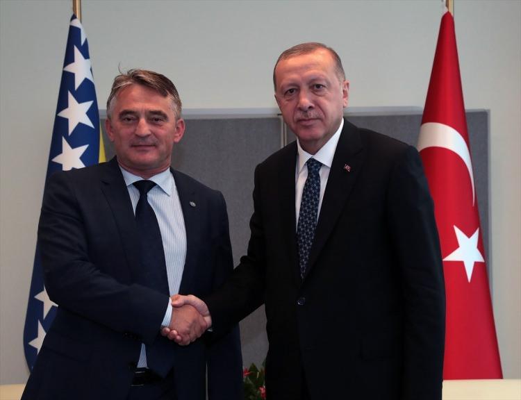 <p>Bosna Hersek Devlet Başkanlığı Konseyi Başkanı Zeljko Komsic</p>
<p> </p>