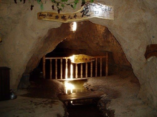 <p>Karız Kanalı müzesinde yeraltı su kanallarının üç boyutlu masketi, insanoğlunun doğa koşullarına nasıl meydan okuduğunu net bir şekilde gösteriyor.</p>