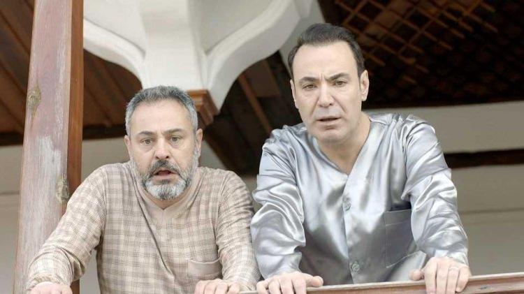 <p>İç güveysi karakteri ile beğeni toplayan oyuncu 3. sezonda diziden ayrıldı. </p>