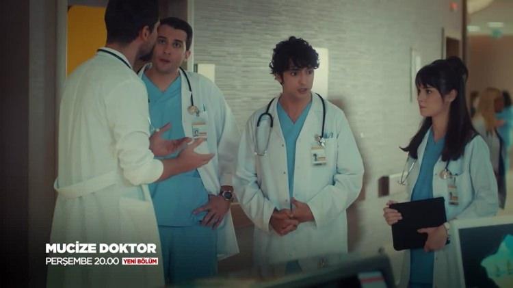 <p><strong>YER ALDIĞI FİLM VE DİZİLER</strong></p>
<p> </p>
<p>2016 - Kehribar (TV Dizisi)</p>
<p> </p>
<p>2015 - Sofra Sırları (Sinema Filmi)</p>
<p> </p>
<p>2015 - Hesapta Aşk (Sinema Filmi)</p>
<p> </p>
<p>2014 - Kaçak Gelinler (Can) (TV Dizisi)</p>
<p> </p>
<p>2013 - Vicdan (Emre) (TV Dizisi)</p>